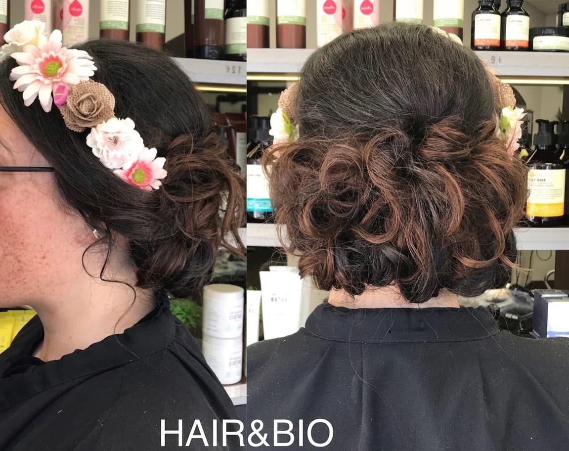 Chignon bohème avec couronne de fleurs séchées